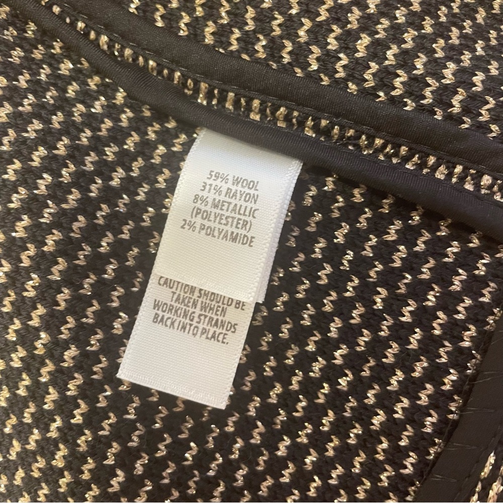 ST. JOHN Jacket - Picture 9 of 9